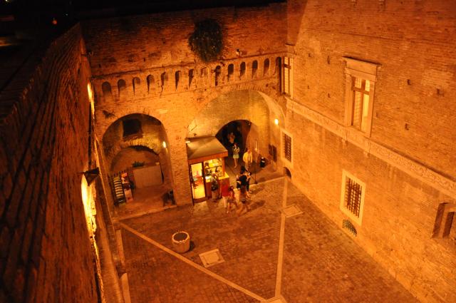 min 2010 08 07 senigallia chateau 102